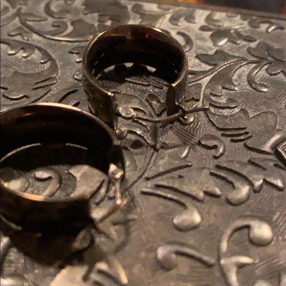 Earrings - Picture 2 of 5